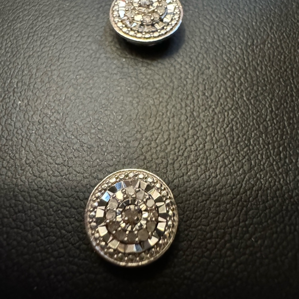 Sterling Silver Earrings Posts in gift box NEW Christmas Holiday Gift - Picture 6 of 6